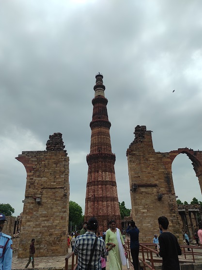 Qutub Minar: The Towering Landmark of Delhi - Travels 'N' Writes